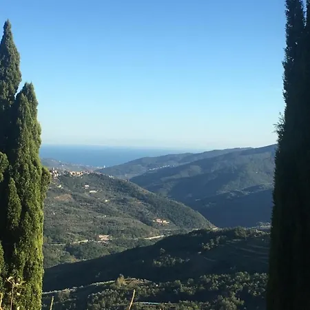 לינה וארוחת בוקר Casa Rosalie
