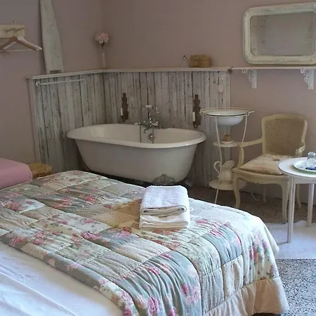 Casa Rosalie Bed & Breakfast