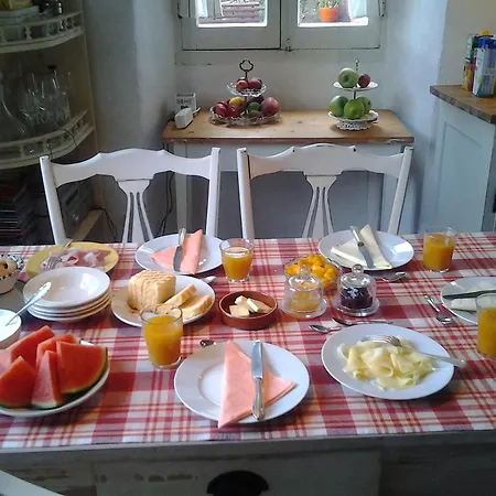 Bed & Breakfast Casa Rosalie Borgomaro